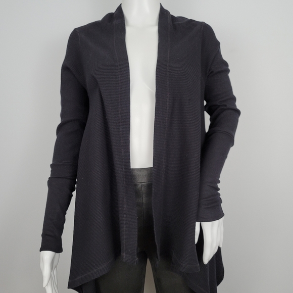 Splendid Thermal Wrap Black Cardigan - Picture 4 of 16